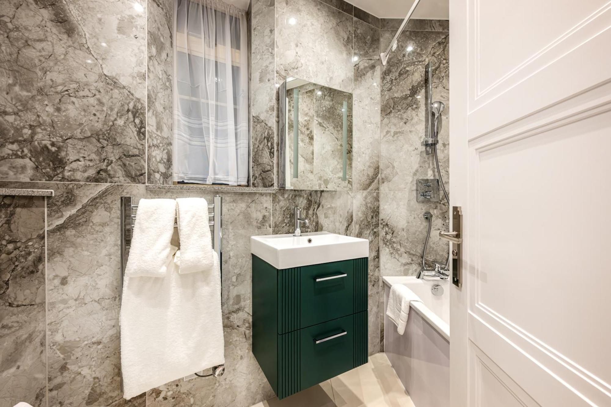 Fountain House - Aparthotel 5*